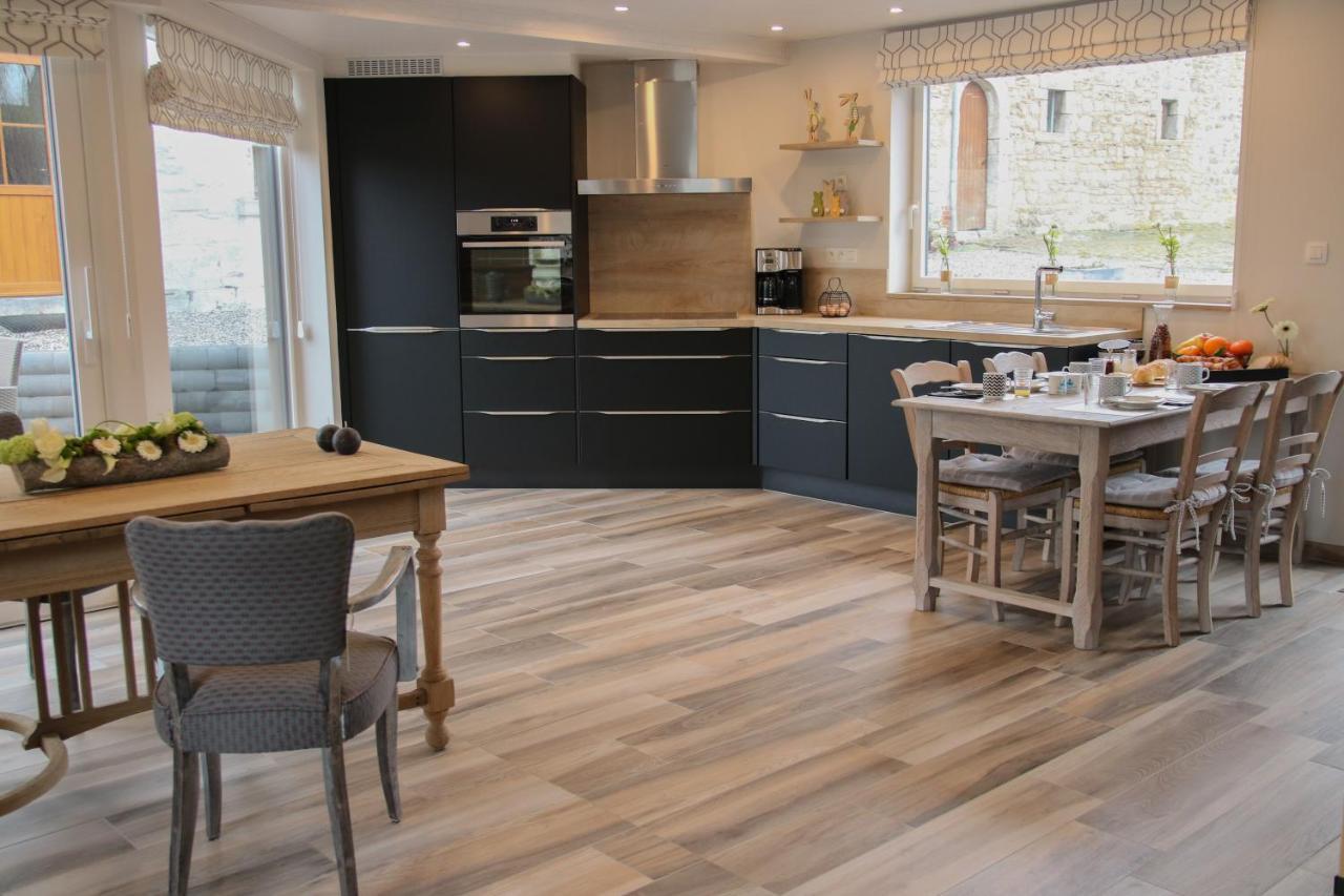La Petite Maison Dans La Cour Stave 外观 照片
